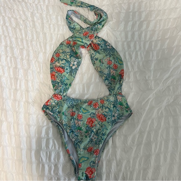 Victoria secret costume - Picture 1 of 2